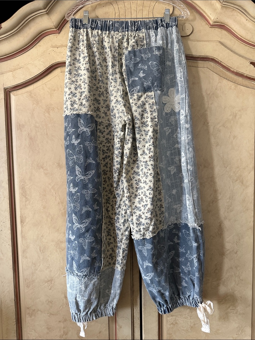 POL Patchwork Lace Embroidered Butterfly Denim Joggers Pants Size Small - Picture 5 of 5